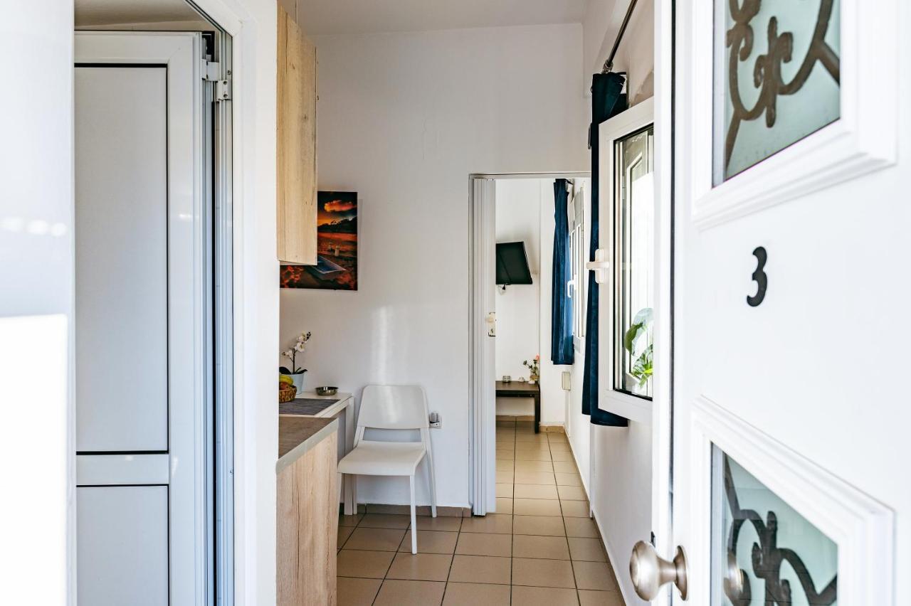 Apartment Soso's -vacations Next To The Psari Forada