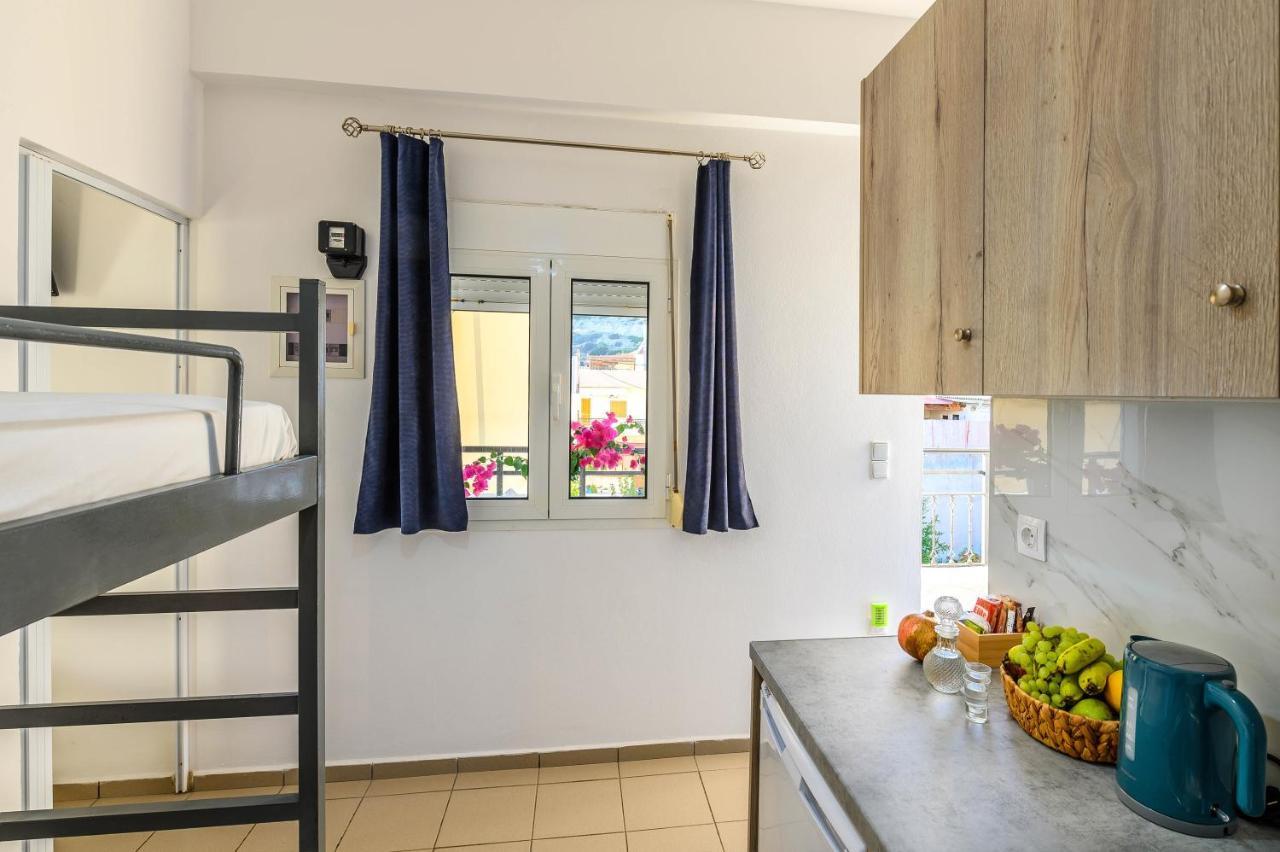 Apartment Soso's -vacations Next To The *