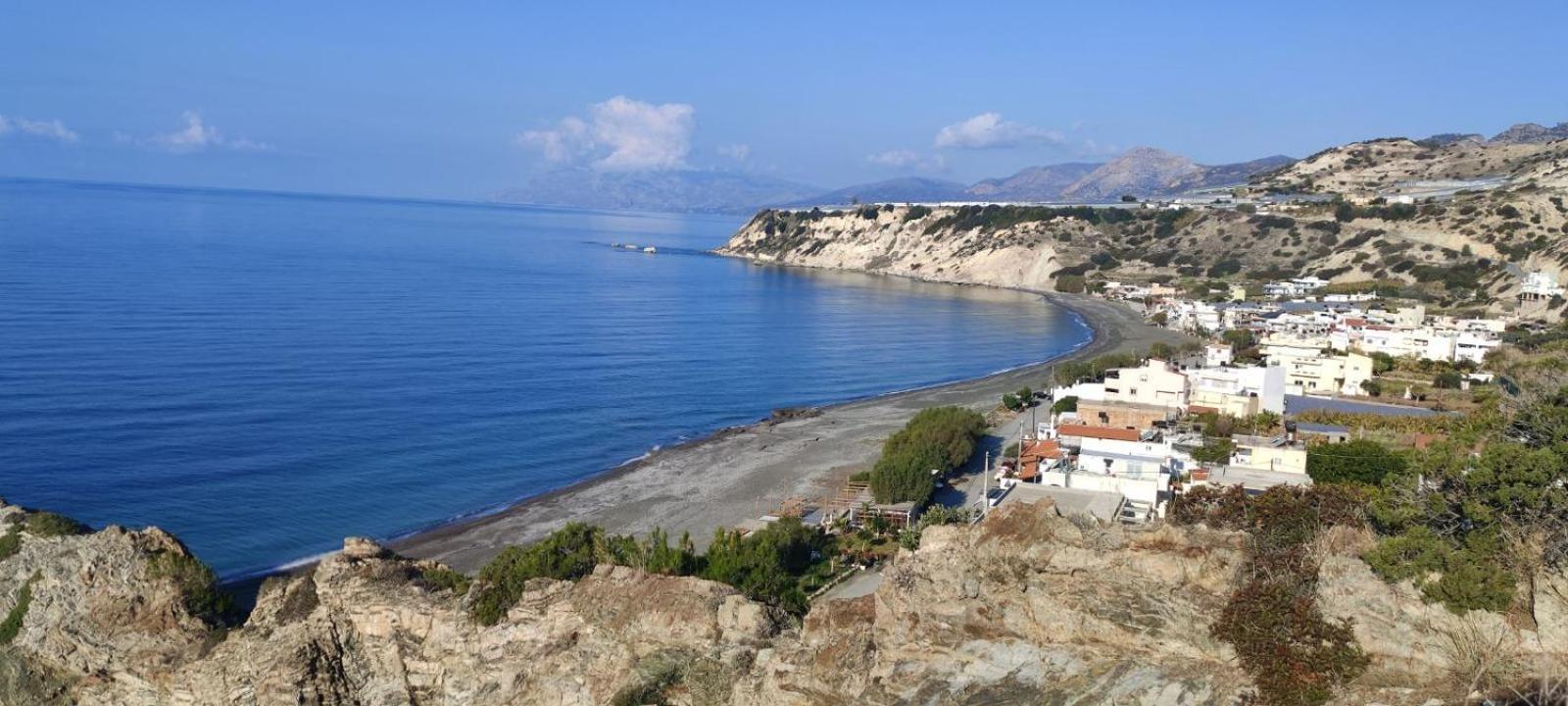 Soso's -vacations Next To The Apartment Psari Forada